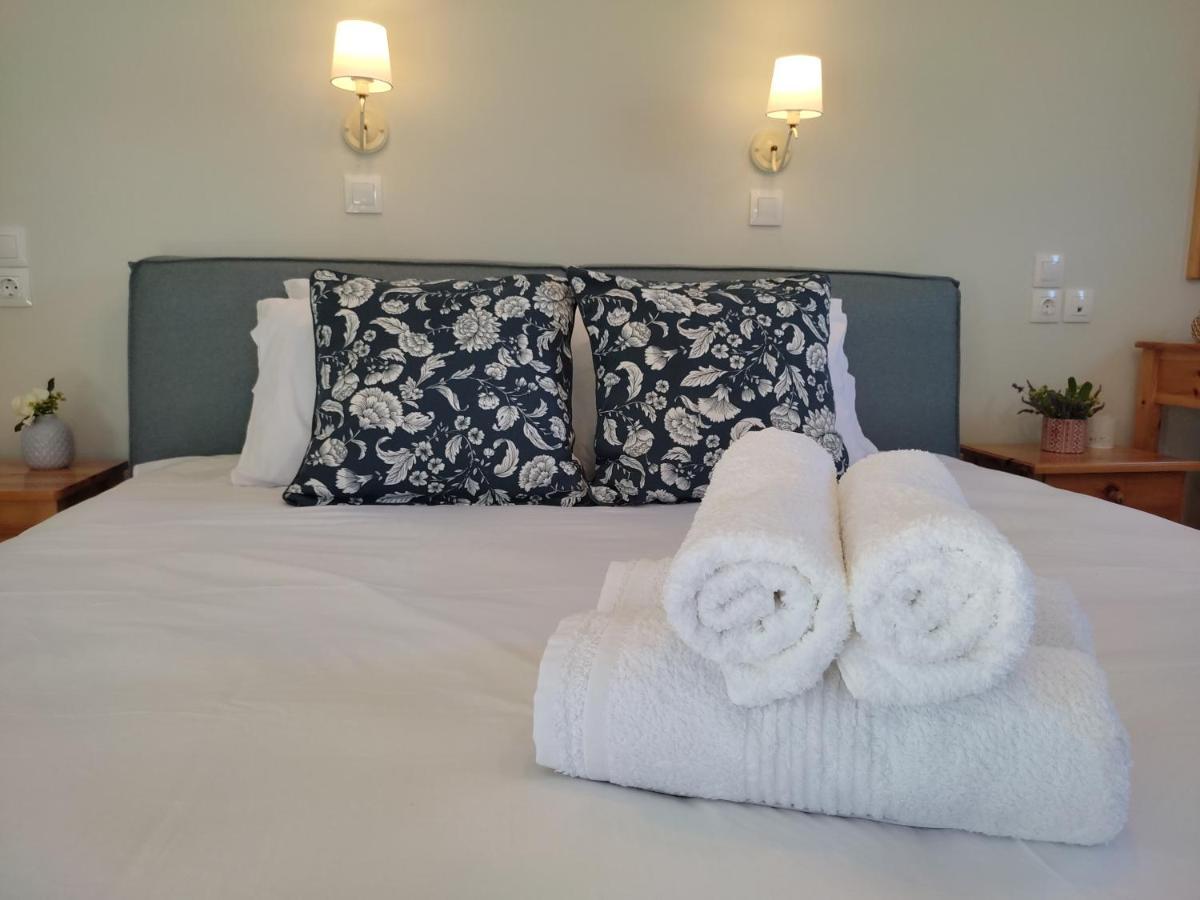 Dafnes Hotel Скопелос Екстериор снимка