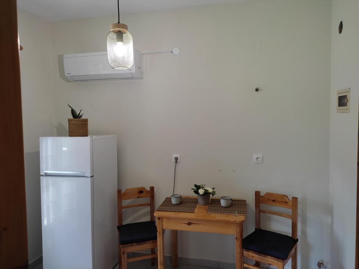 Dafnes Hotel Скопелос Екстериор снимка