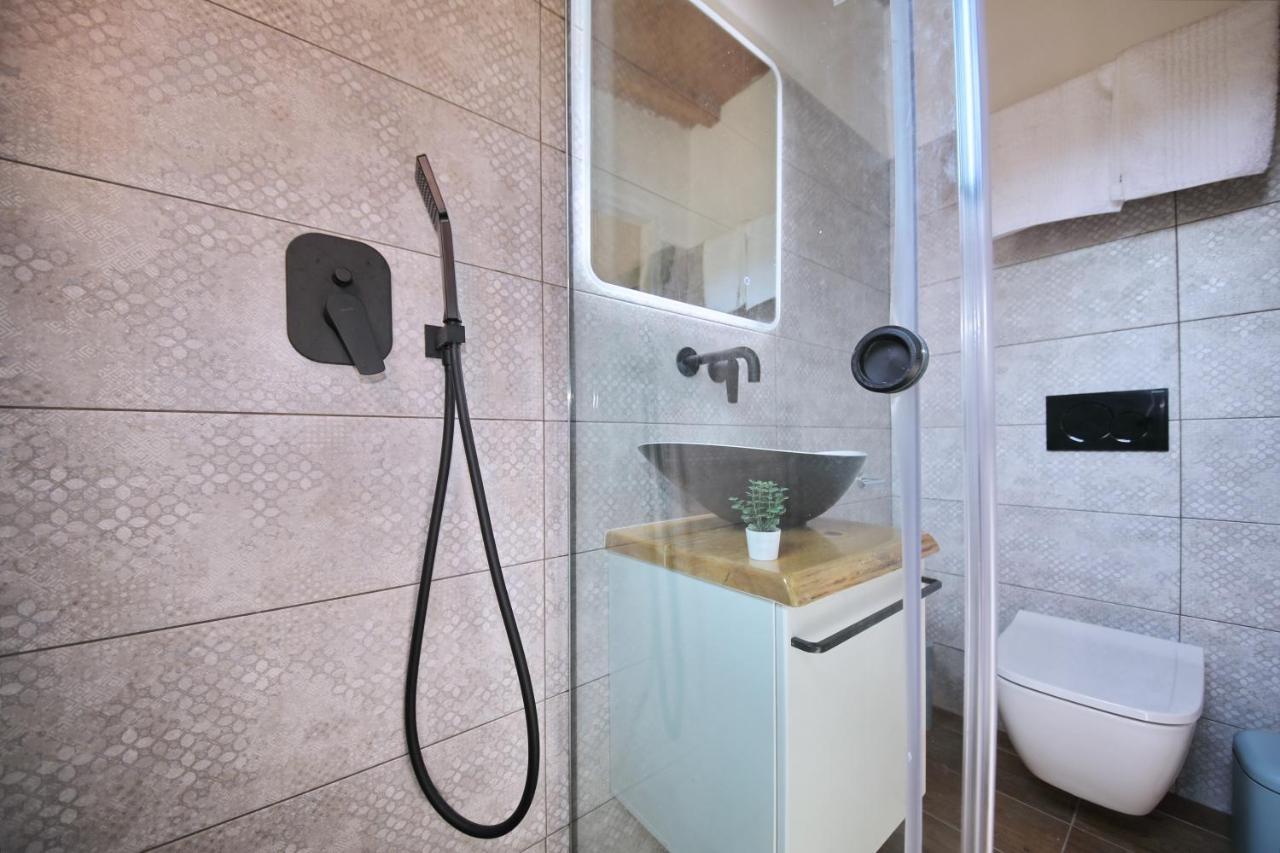 Dafnes Hotel Скопелос Екстериор снимка