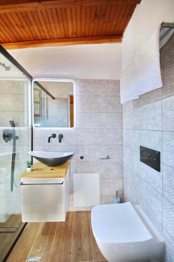 Dafnes Hotel Скопелос Екстериор снимка